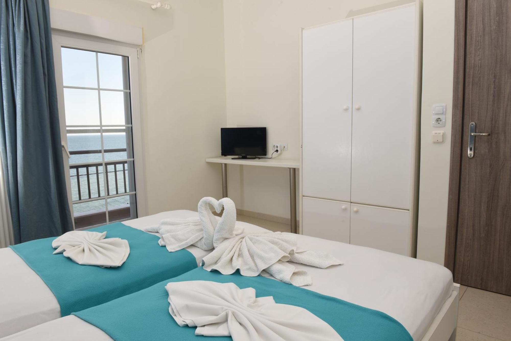 Star Beach Resort - Makrygialos Beachfront Nests Extérieur photo