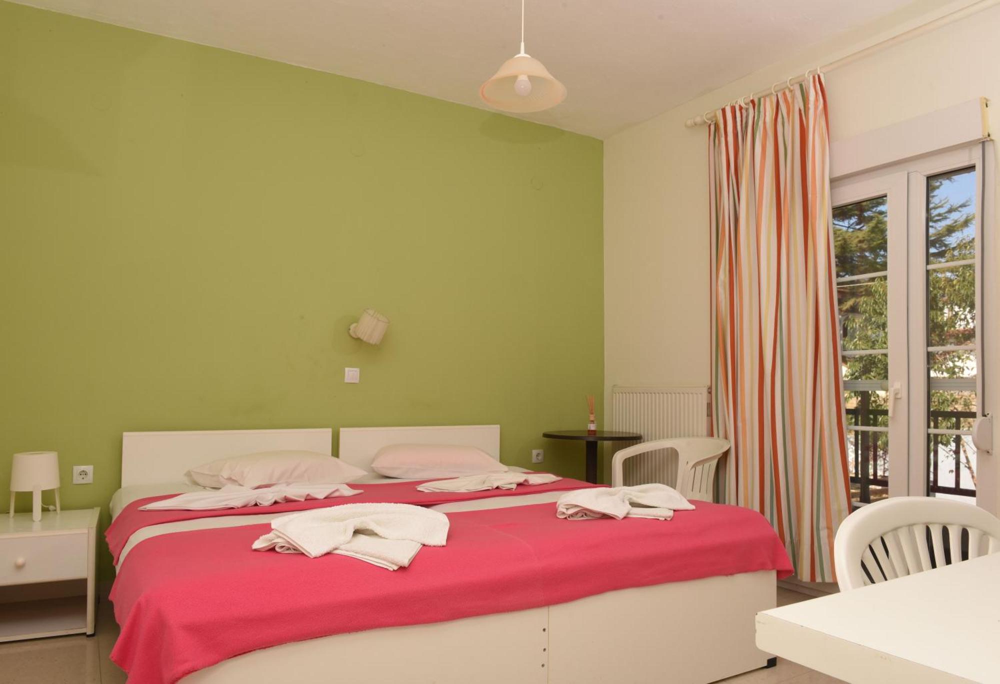 Star Beach Resort - Makrygialos Beachfront Nests Extérieur photo