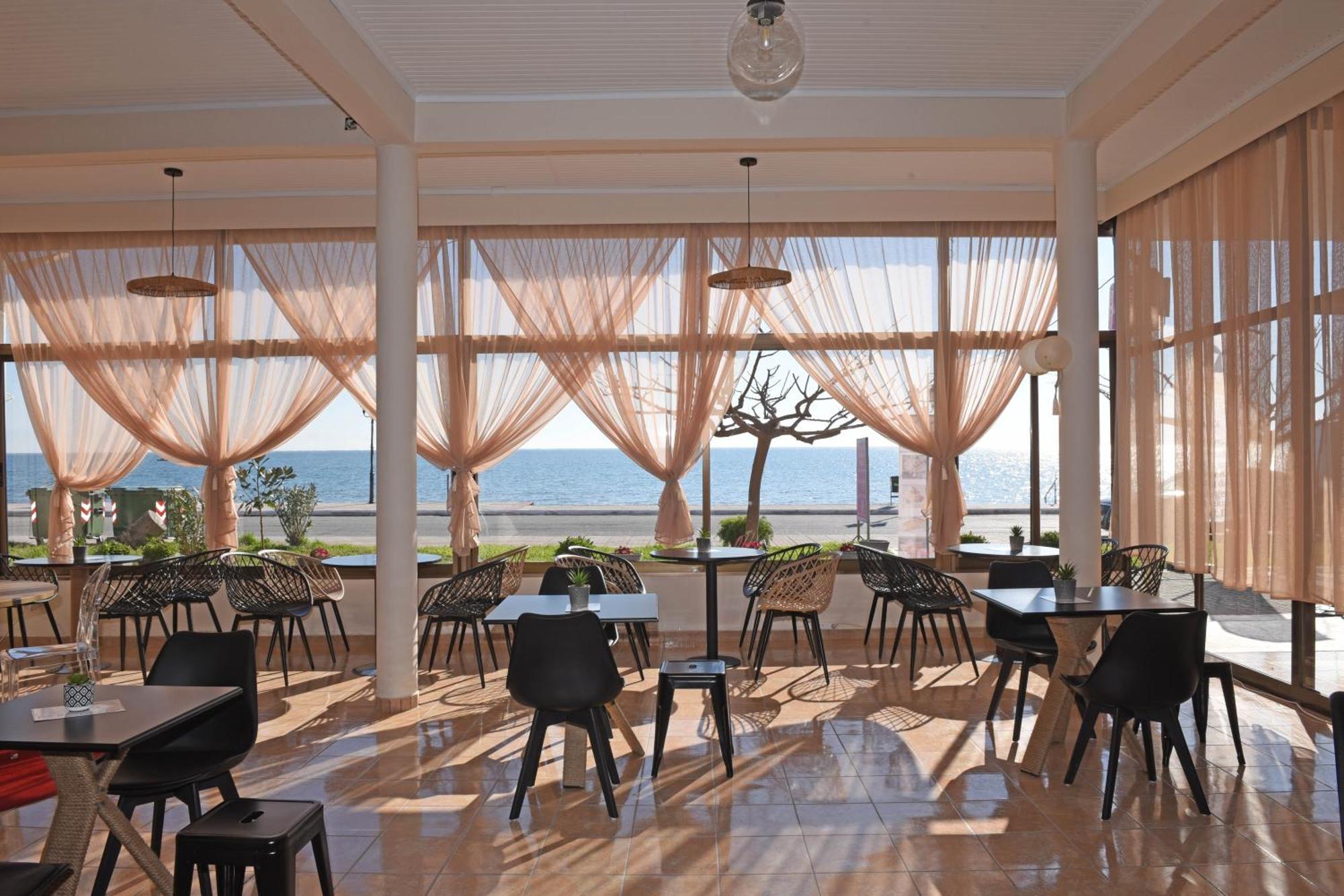 Star Beach Resort - Makrygialos Beachfront Nests Extérieur photo
